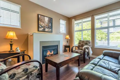 34 18199 70 Avenue, Surrey, BC, Surrey — Townhouse for sale