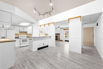 6047 Brooks Crescent, Surrey, BC, Surrey — Single Family Residence for sale
