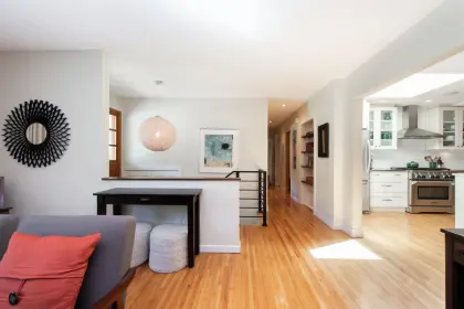 4318 Quinton Place, North Vancouver, BC, North vancouver — Single Family Residence for sale