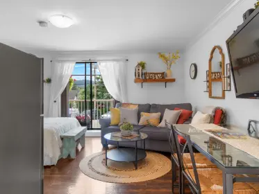 11 450 Esplanade Avenue, Harrison Hot Springs, BC, Harrison hot springs — Apartment/Condo for sale