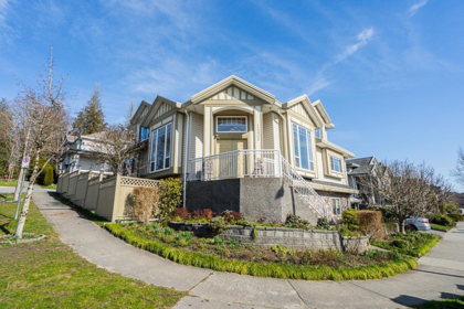 14605 67b Avenue, Surrey, BC, East Newton — 8 bed single family residence for sale