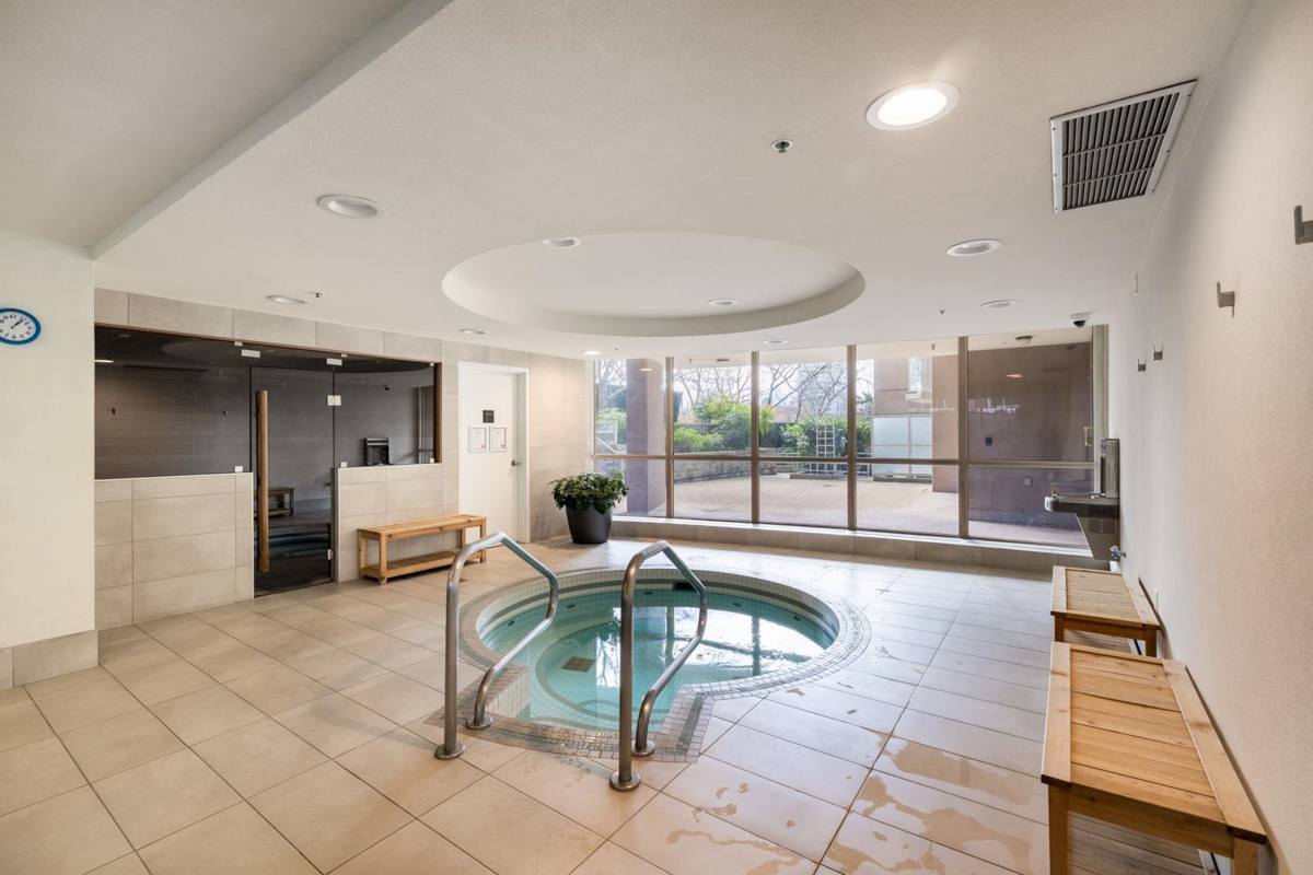 Breakfast Nook Photo of 506 388 Drake Street, Vancouver, BC