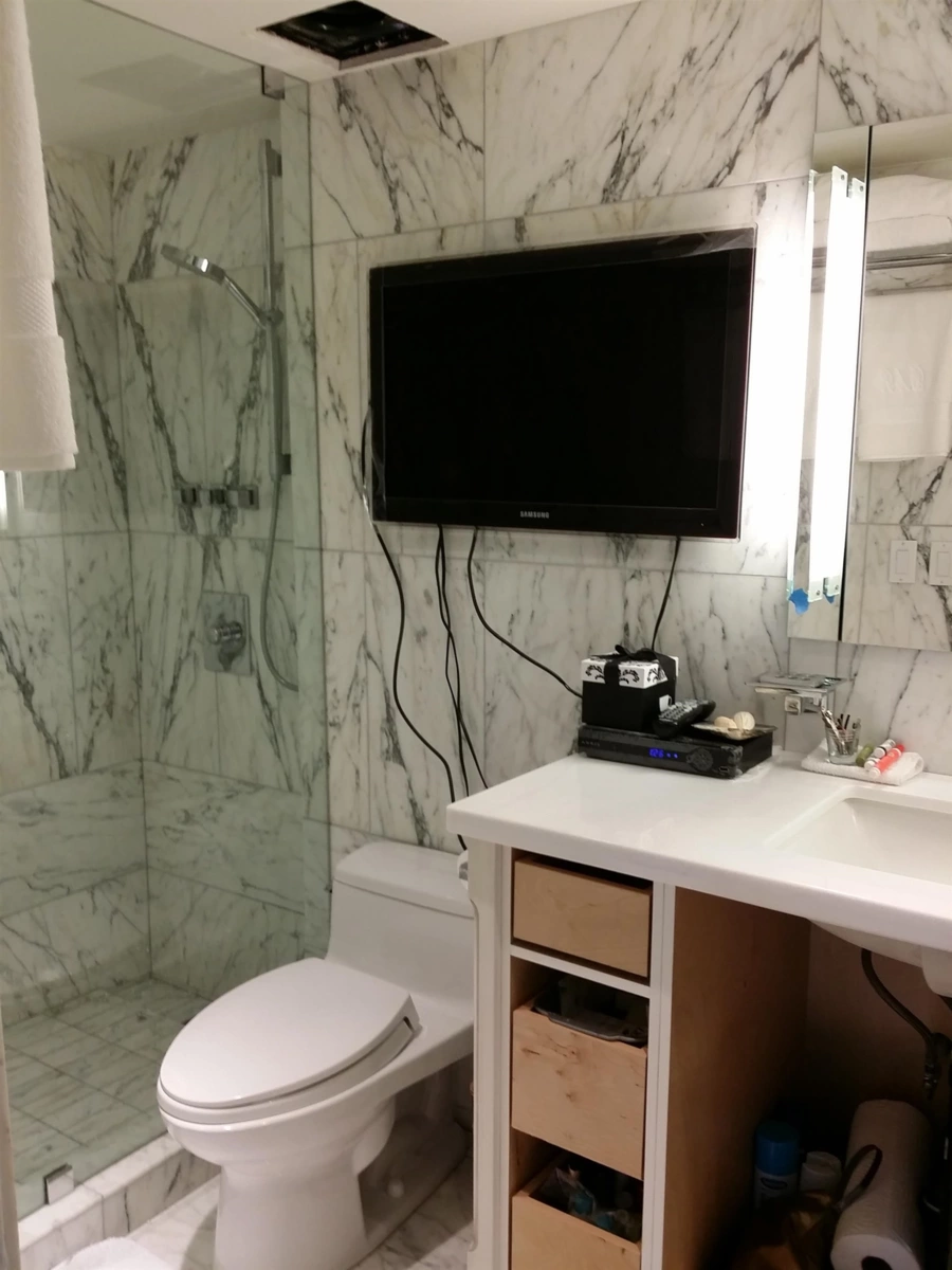 Kitchen Photo of 506 388 Drake Street, Vancouver, BC