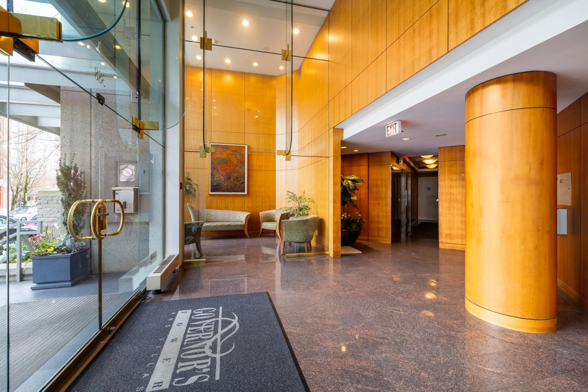 Primary Bathroom Photo of 506 388 Drake Street, Vancouver, BC