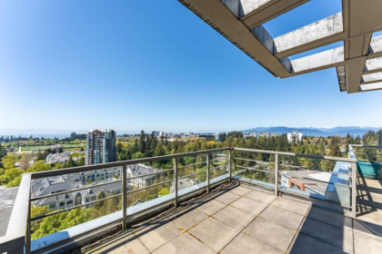 Front Yard Photo of 1801 5639 Hampton Place, Vancouver, BC