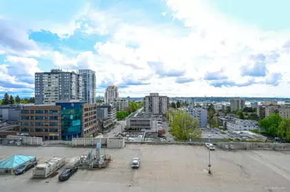 Swimming Pool Photo of 1006 728 Princess Street, New Westminster, BC
