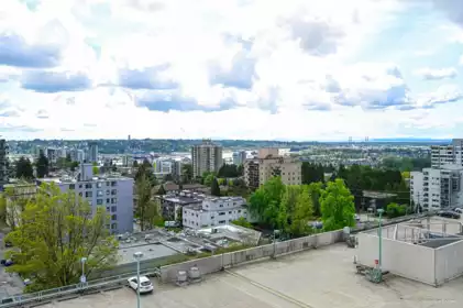 Hot Tub / Spa Photo of 1006 728 Princess Street, New Westminster, BC