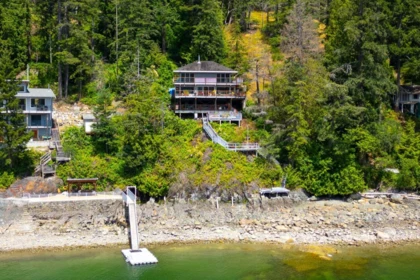 345 David Road, Bowen Island, BC, Bowen Island — Single Family Residence for sale