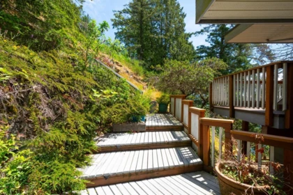 345 David Road, Bowen Island, BC, Bowen Island — Single Family Residence for sale