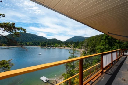 Guest Bathroom Photo of 345 David Road, Bowen Island, BC