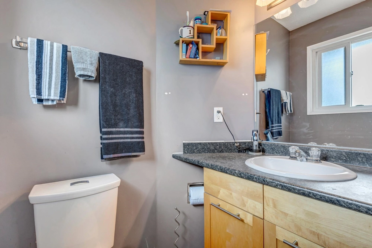 Bedroom 2 Photo of 35104 Spencer Street, Abbotsford, BC