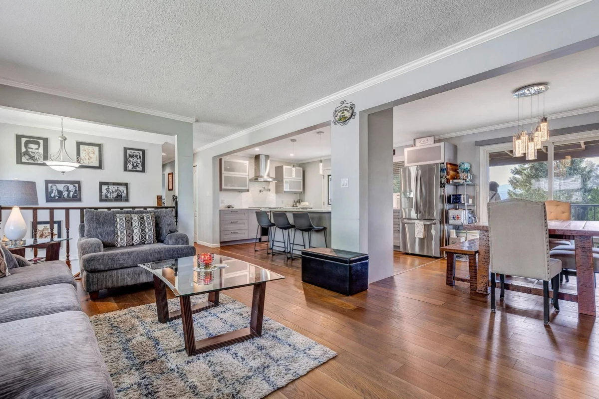 Breakfast Nook Photo of 35104 Spencer Street, Abbotsford, BC