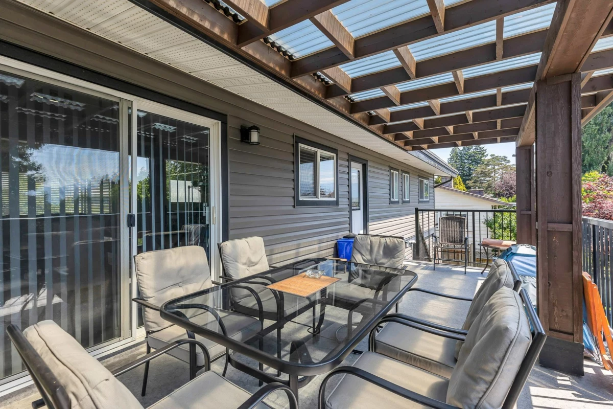 Hot Tub / Spa Photo of 35104 Spencer Street, Abbotsford, BC