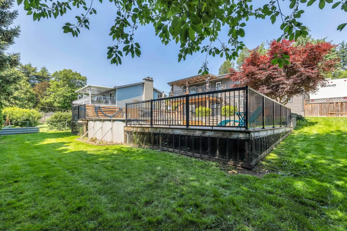 Swimming Pool Photo of 35104 Spencer Street, Abbotsford, BC