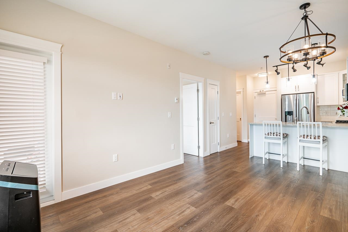Primary Bedroom Photo of 425 11077 Ravine Road, Surrey, BC