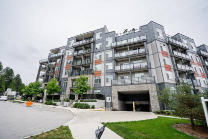 425 11077 Ravine Road, Surrey, BC