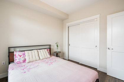 Guest Bathroom Photo of 425 11077 Ravine Road, Surrey, BC