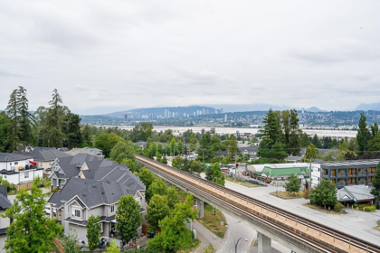 Outdoor Patio Photo of 425 11077 Ravine Road, Surrey, BC