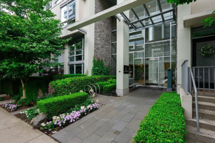 1302 1455 Howe Street, Vancouver, BC, Vancouver — Apartment/Condo for sale