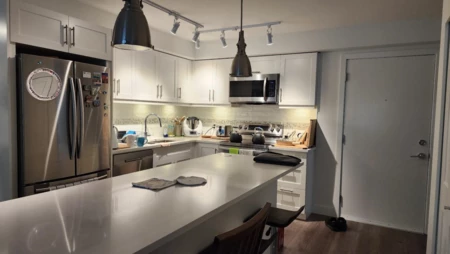 Kitchen Island Photo of 365 27358 32 Avenue, Langley, BC