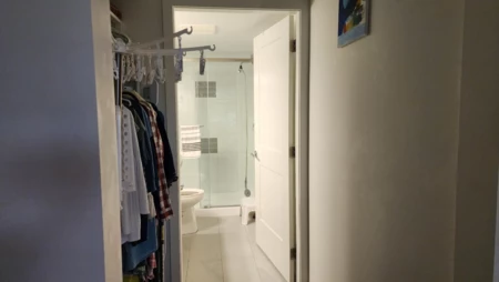 Walk-In Closet Photo of 365 27358 32 Avenue, Langley, BC
