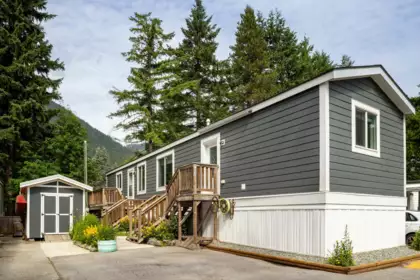 9 7370 Highway 99, Pemberton, BC, Pemberton — Manufactured Home for sale
