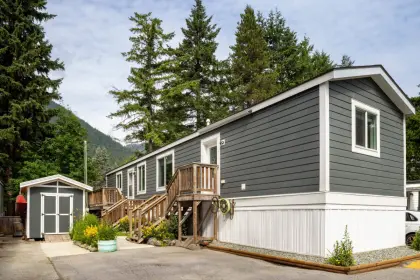 9 7370 Highway 99, Pemberton, BC, Pemberton — Manufactured Home for sale