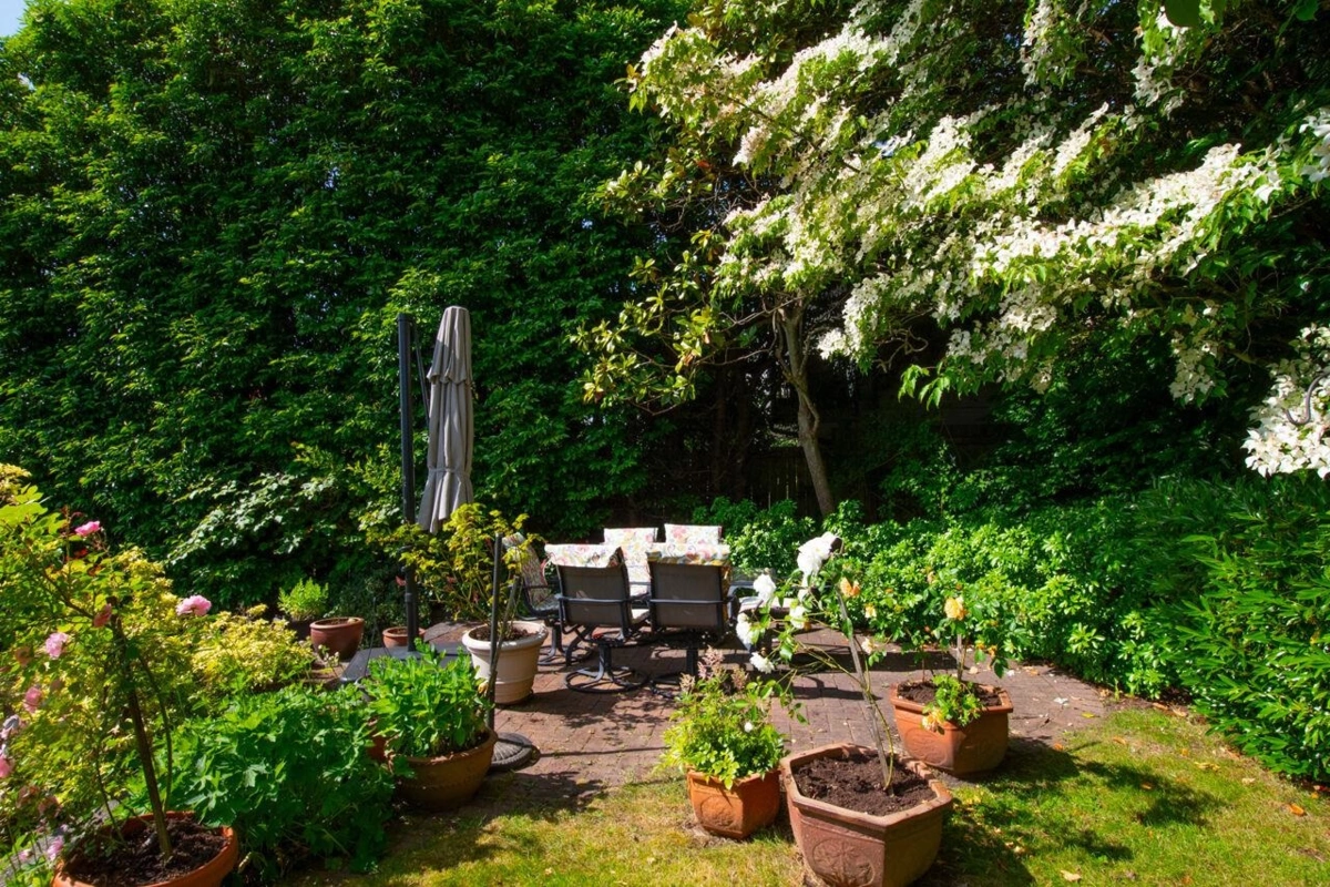 Hot Tub / Spa Photo of 530 E Queens Road, North Vancouver, BC