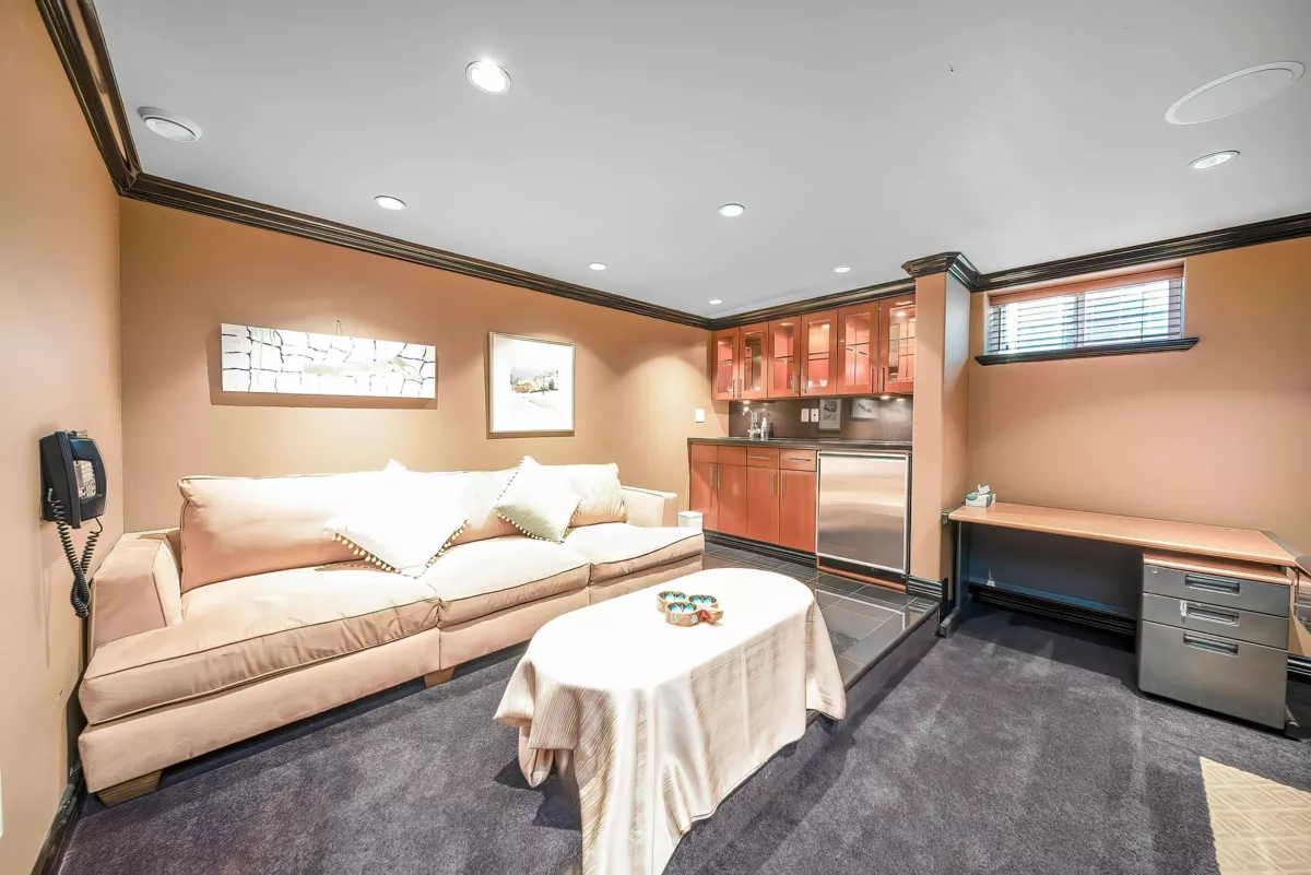 Basement Recreation Room Photo of 3347 Trutch Street, Vancouver, BC