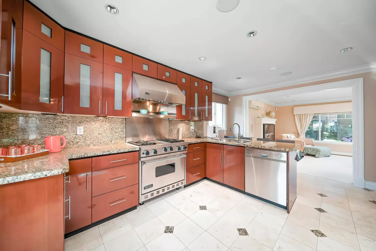 Breakfast Nook Photo of 3347 Trutch Street, Vancouver, BC