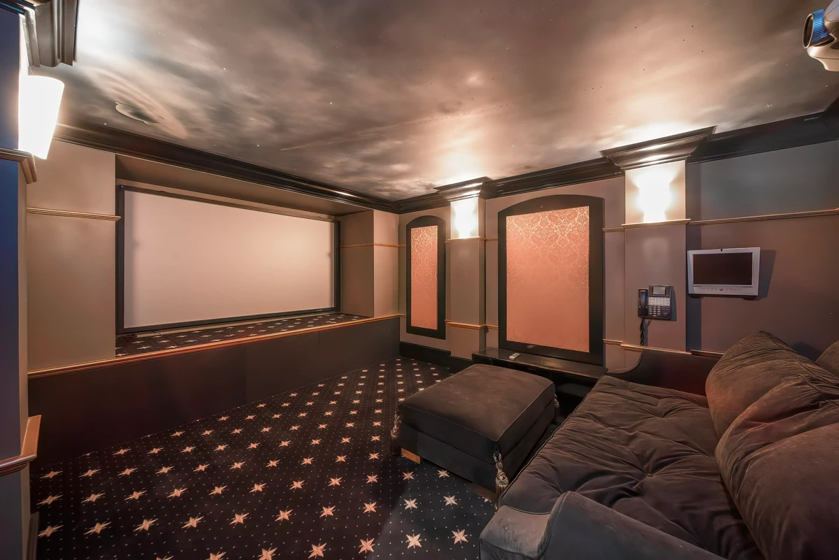 Laundry Room Photo of 3347 Trutch Street, Vancouver, BC