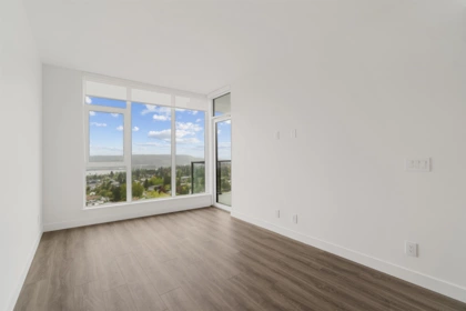 2402 10750 135a Street, Surrey, BC, Surrey — Apartment/Condo for sale