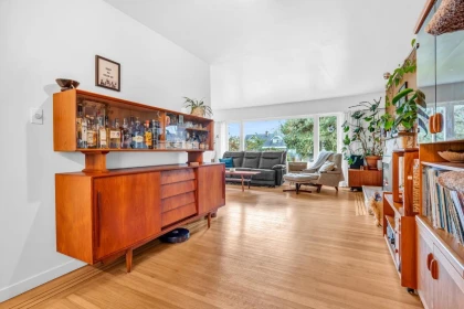 852 E 17th Street, North Vancouver, BC, North Vancouver — Single Family Residence for sale