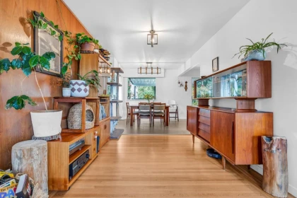 852 E 17th Street, North Vancouver, BC, North Vancouver — Single Family Residence for sale