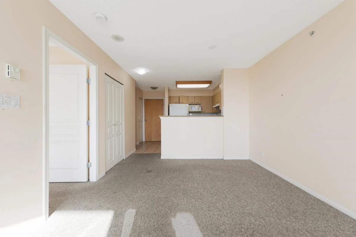 Dining Area Photo of 703 1575 W 10th Avenue, Vancouver, BC