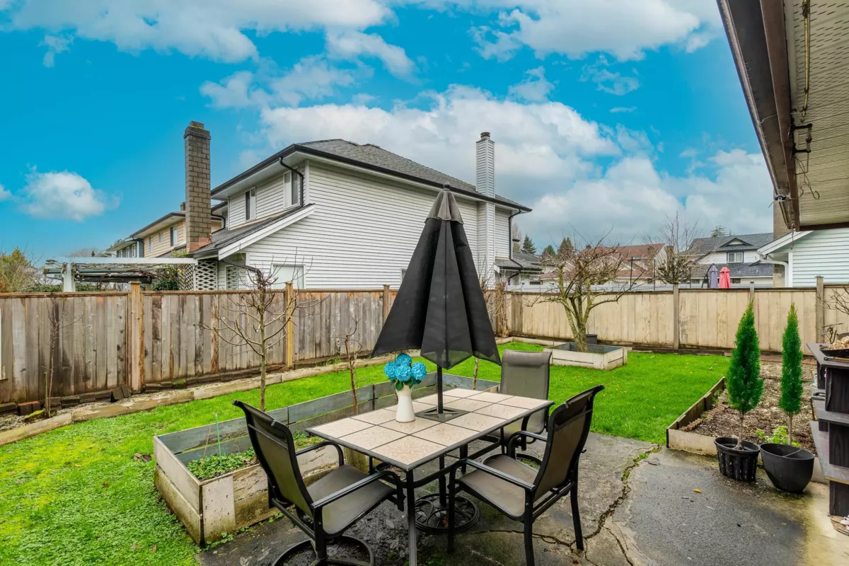 Hallway Photo of 12366 Greenland Drive, Richmond, BC