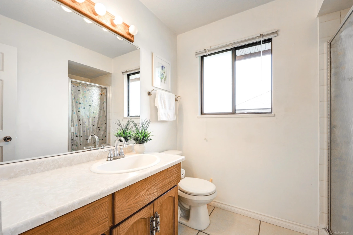 Powder Room Photo of 12366 Greenland Drive, Richmond, BC