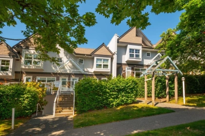 306 3787 Pender Street, Burnaby, BC, Burnaby — Townhouse for sale