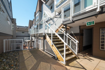 306 3787 Pender Street, Burnaby, BC, Burnaby — Townhouse for sale