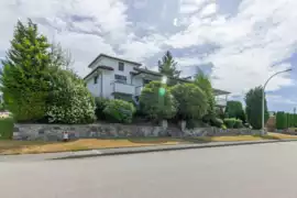 MLS R3035782