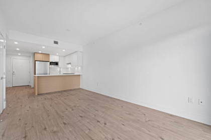 305 4788 Hastings Street, Burnaby, BC, Burnaby — Apartment/Condo for sale