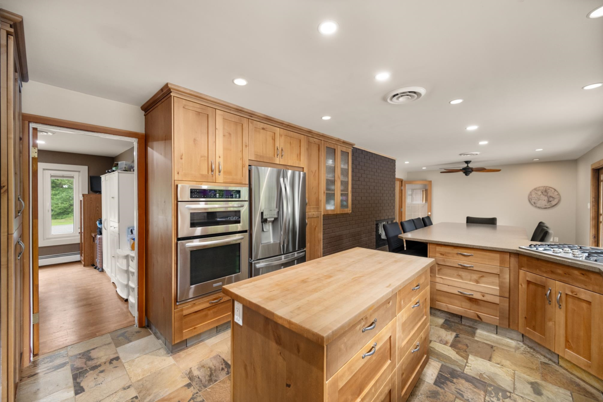 Dining Area Photo of 6124 264 Street, Langley, BC