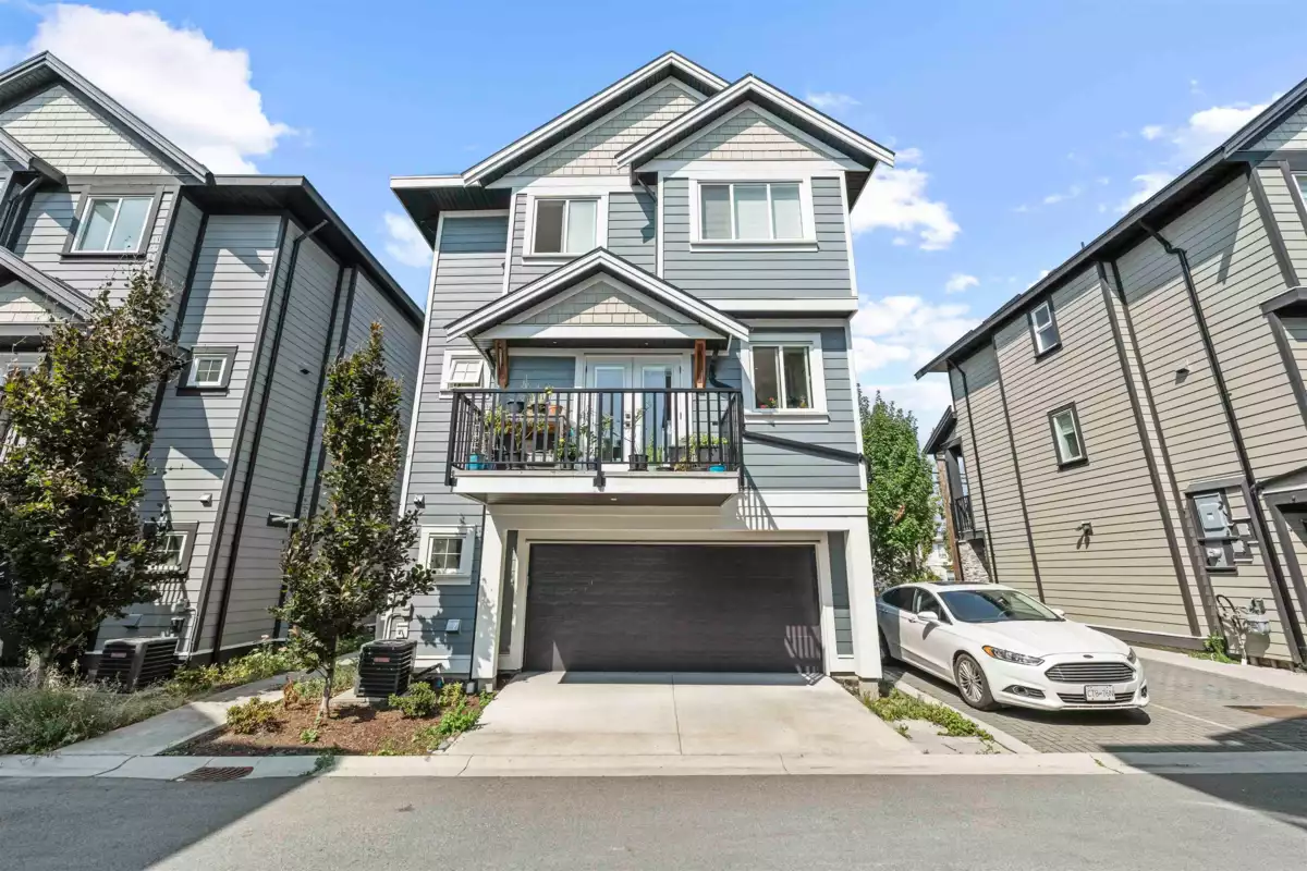 Exterior Rear Photo of 4 608 Ewen Avenue, New Westminster, BC