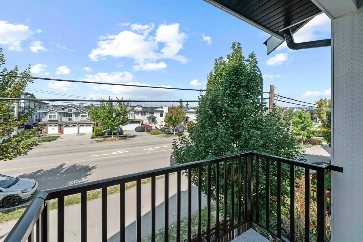 Outdoor Kitchen Photo of 4 608 Ewen Avenue, New Westminster, BC