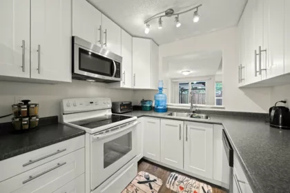 65 9366 128 Street, Surrey, BC, Surrey — Townhouse for sale