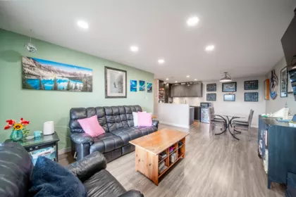 109 5340 Hastings Street, Burnaby, BC, Burnaby — Apartment/Condo for sale