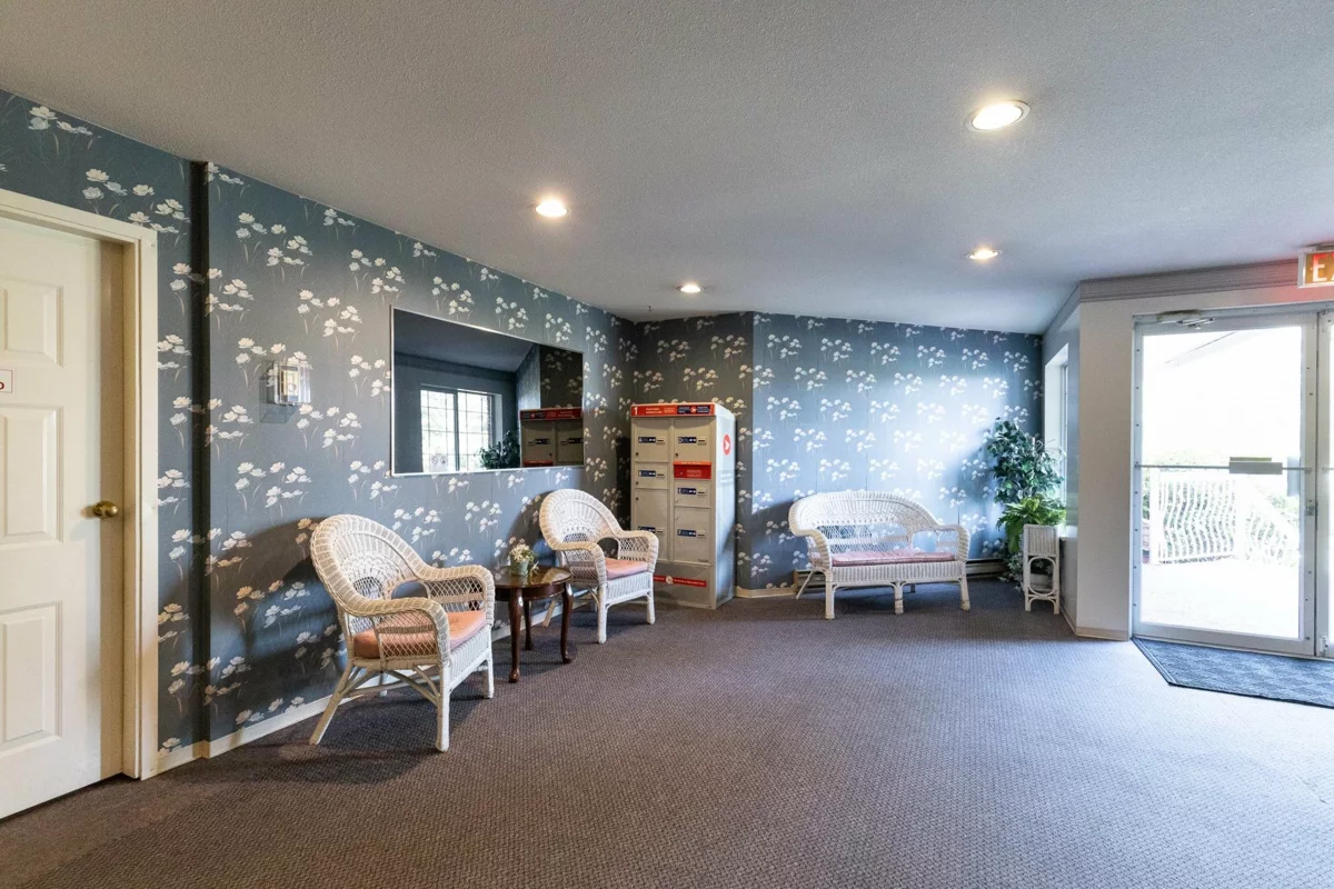 Entry Foyer Photo of 221 5379 205 Street, Langley, BC