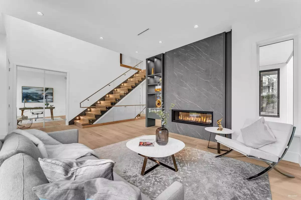 Kitchen Island Photo of 615 E 6th Street, North Vancouver, BC