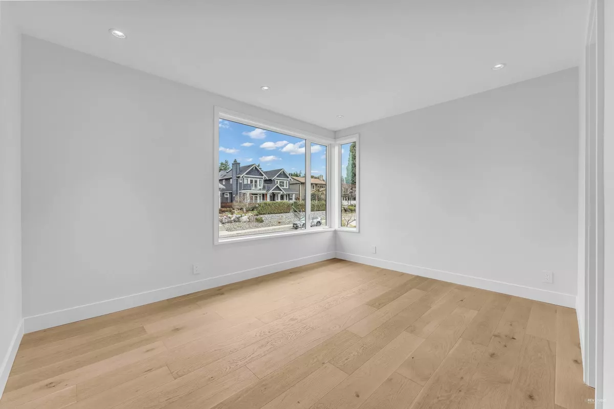 Laundry Room Photo of 615 E 6th Street, North Vancouver, BC