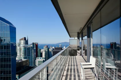 Kitchen Photo of 4203 1011 W Cordova Street, Vancouver, BC
